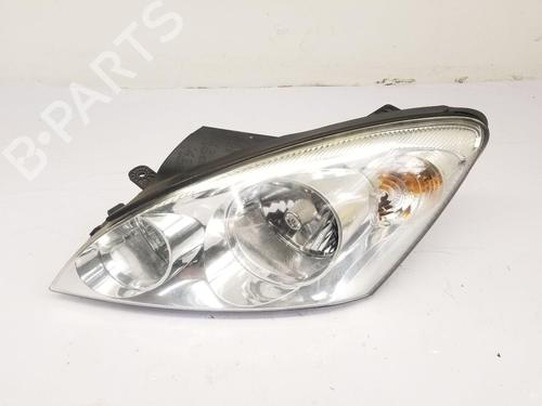 Used Left headlight KIA CEE'D Hatchback (ED) 1.6 CRDi 90 (90 hp) 26692506