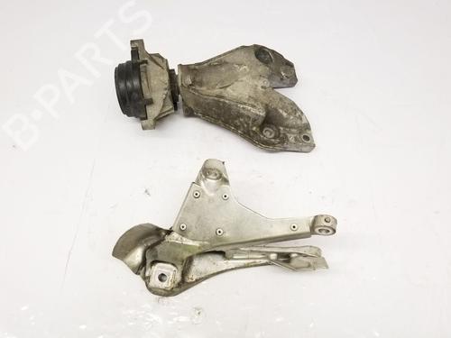 Used Engine mount Engine mount BMW 4 Coupe (F32, F82) M4 Competition (450 hp) 31633014 31633014