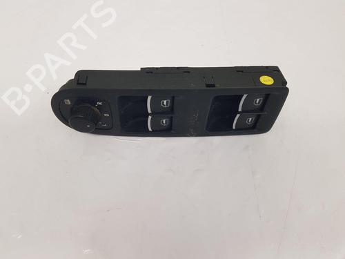 Used Right front window switch Right front window switch 38271864 38271864