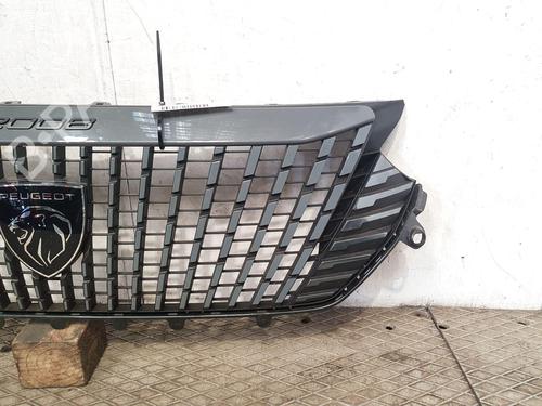 Grille PEUGEOT 2008 II (UD_, US_, UY_, UJ_, UR_, UC_) 1.2 PureTech 130 (USHNS, URHNS) | BP29755886C40 