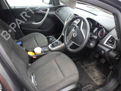 Gearbox VAUXHALL ASTRA Mk VI (J) (P10) 1.6 | BP31983663M3