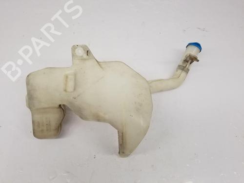 Used Windscreen washer tank HONDA JAZZ III (GE_, GG_, GP_, ZA_) 1.3 HYBRID (GP1) (102 hp) 28104838