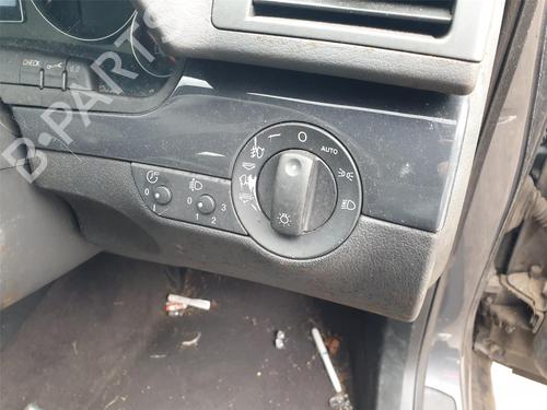 Left front steering knuckle AUDI A4 B6 Avant (8E5) 1.9 TDI | BP23213142M25 