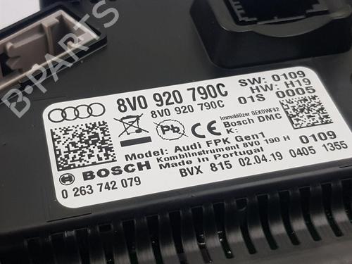 Kombiinstrument AUDI A3 Limousine (8VS, 8VM) RS3 quattro | BP30864823C47 