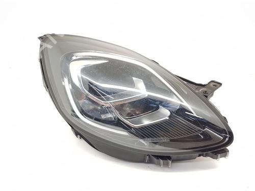 Used Right headlight FORD PUMA (J2K, CF7) [2019-2026]  31075234