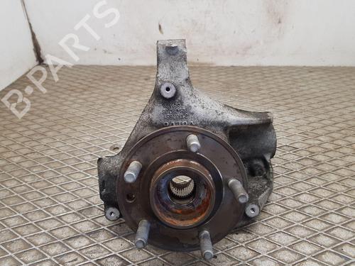 Used Right front steering knuckle Right front steering knuckle VOLVO V40 Hatchback (525) T2 (122 hp) 35933999 35933999