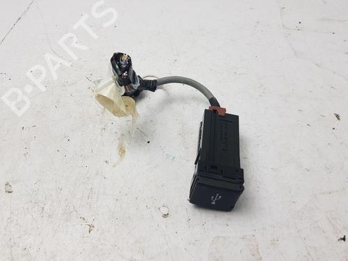 Elektronisk modul Elektronisk modul TOYOTA RAV 4 V (_A5_, _H5_) 2.5 Hybrid AWD (AXAP54, AXAP54L) (306 hp) 36342774 36342774