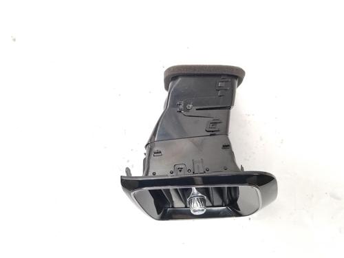 air-vent-volvo-v60-ii-225-d4-2018-22665386 main image