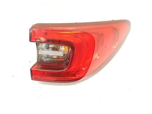 right-taillight-renault-kadjar-ha_-hl_-2015-36664475 main image
