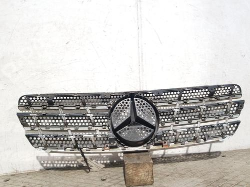 Grille MERCEDES-BENZ M-CLASS (W163) ML 270 CDI (163.113) | BP30713782C40 