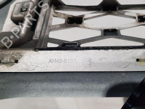 Grille LAND ROVER RANGE ROVER III (L322) 3.6 D 4x4 | BP30184955C40