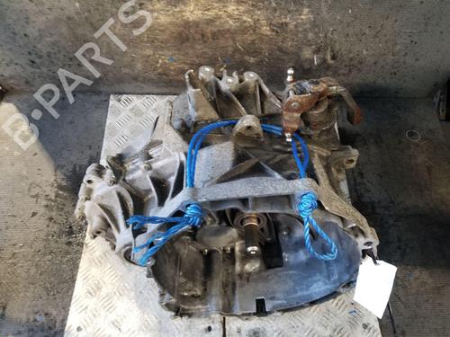 Gearkasse BMW X1 (F48) sDrive 18 d (150 hp) 31075500