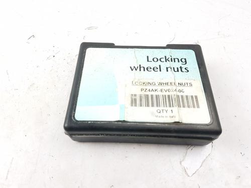 Andre TOYOTA HILUX VIII Pickup (_N1_) 2.4 D 4WD (GUN125_, GUN125R) (150 hp) 31983651