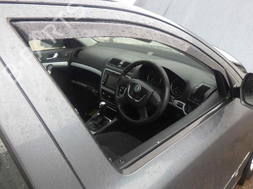 Peças SKODA OCTAVIA II Combi (1Z5)  1.6 TDI  4563551