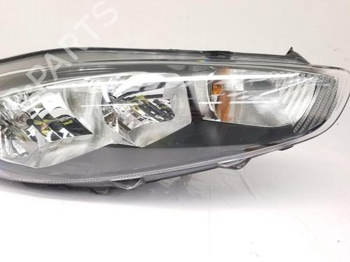 Right headlight FORD FIESTA VI (CB1, CCN) 1.25 | BP38558461C29 - Image 2