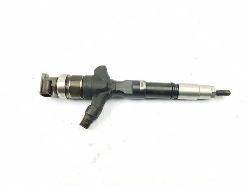 Used Injector TOYOTA HILUX VII Pickup (_N1_, _N2_, _N3_) 2.5 D-4D 4WD (KUN25_, KUN25R) (120 hp) 28284133