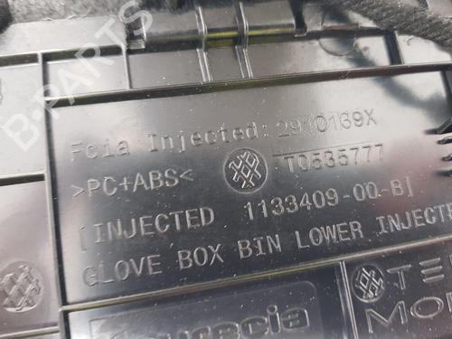 Glove box TESLA MODEL Y (5YJY) EV Performance All-wheel Drive | BP34168977C95  - Image 7