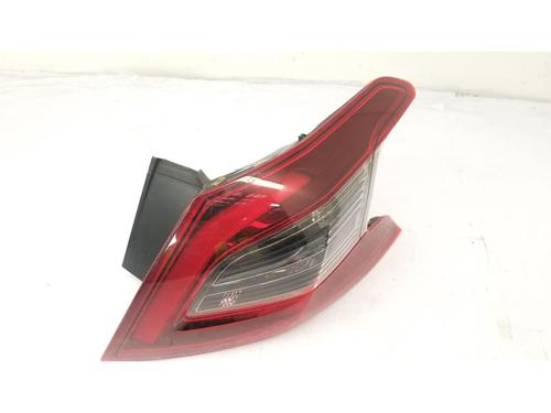 Used Right taillight Right taillight 39102983 39102983