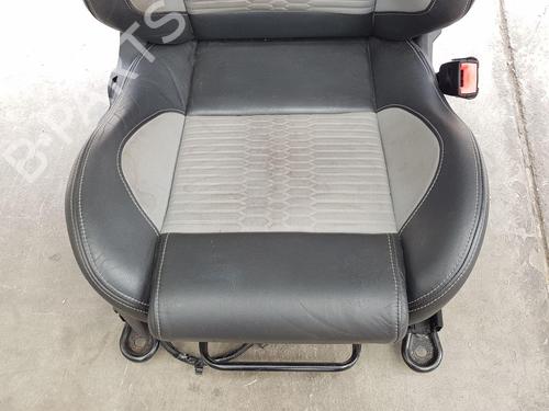 Right front seat FORD FIESTA VI (CB1, CCN) 1.6 ST | BP27600641C16 