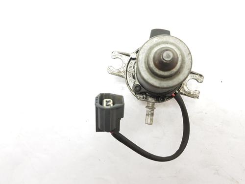 Used Vacuum pump VOLVO S40 II (544) 2.4 (170 hp) 29229513