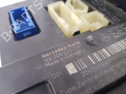 Fuse box MERCEDES-BENZ C-CLASS (W204) C 220 CDI (204.008) | BP31933109E1