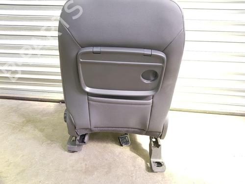 Right front seat FORD KUGA I 2.0 TDCi | BP28684152C16