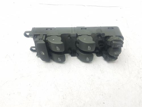 Used Right front window switch Right front window switch LAND ROVER FREELANDER 2 (L359) 2.2 TD4 4x4 (152 hp) 33246801 33246801