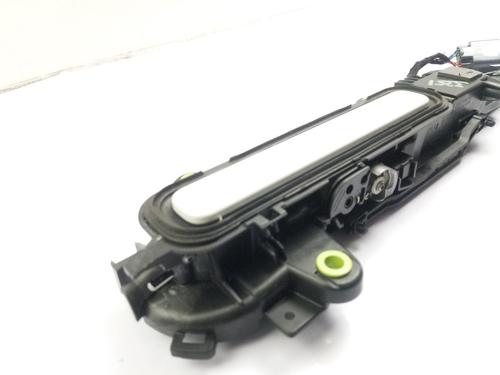 Front left exterior door handle LAND ROVER RANGE ROVER EVOQUE (L551) 2.0 D180 MHEV 4x4 | BP22662486C128 