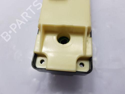 Right front window switch ISUZU D-MAX I (TFR, TFS) 2.5 DiTD 4x4 (TFS86_) | BP30554387I26 