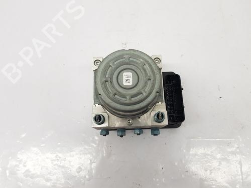 Used ABS pump BMW 4 Convertible (F33, F83) M4 Competition (450 hp) 30330939