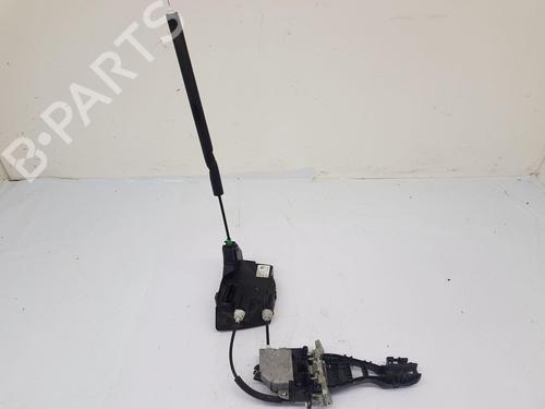 front-right-lock-land-rover-defender-station-wagon-l663-2019-34639326 main image