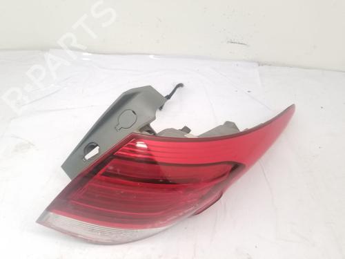 Used Right taillight Right taillight 39203791 39203791