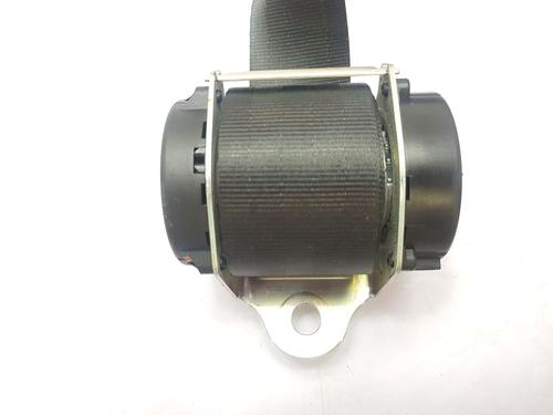 Rear center seatbelt FORD FIESTA V (JH_, JD_) 1.25 16V | BP29492766I27 