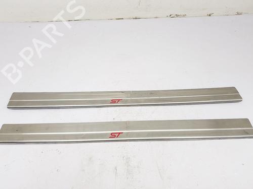 Used Right sideskirt FORD FIESTA VI (CB1, CCN) 1.0 EcoBoost (125 hp) 28066865