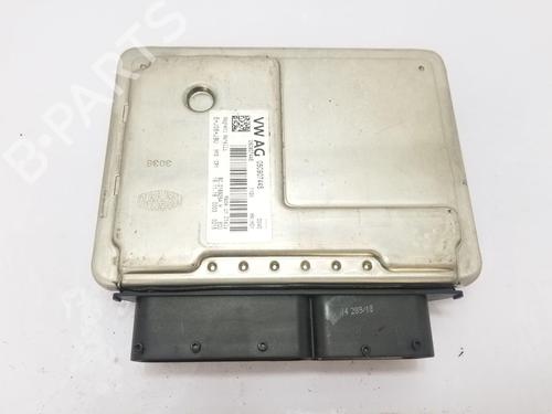 Used Engine control unit (ECU) VW POLO VI (AW1, BZ1, AE1) [2017-2025]  22203174