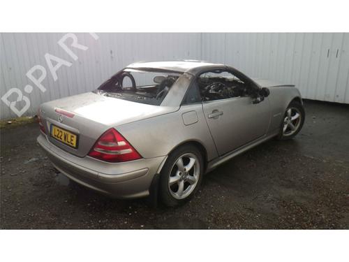 Engine control unit (ECU) MERCEDES-BENZ SLK (R170) 230 Kompressor (170.449) | BP22662146M57 