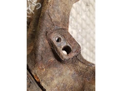 Left front steering knuckle VAUXHALL CORSA Mk III (D) (S07) 1.4 (L08) | BP30627849M25