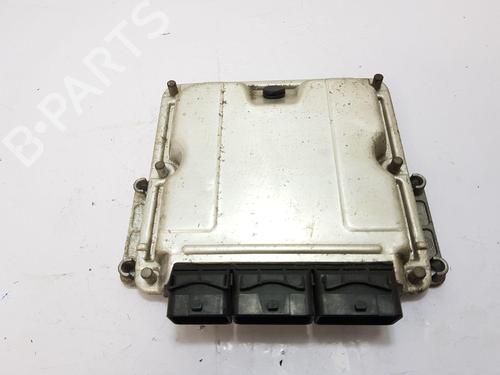 Motorstyringsenhed VAUXHALL VIVARO A Van (X83) 1.9 DTI (101 hp) 22671888