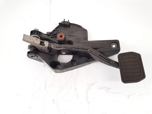 pedal-tesla-model-3-5yj3-2017-35746191 main image