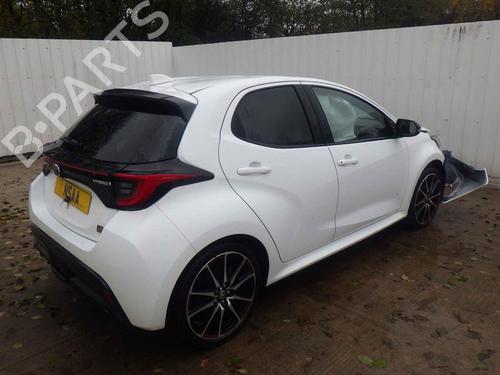 Radio TOYOTA YARIS (_P21_, _PA1_, _PH1_) 1.5 Hybrid (MXPH10, MXPH11) | BP31574786E6 