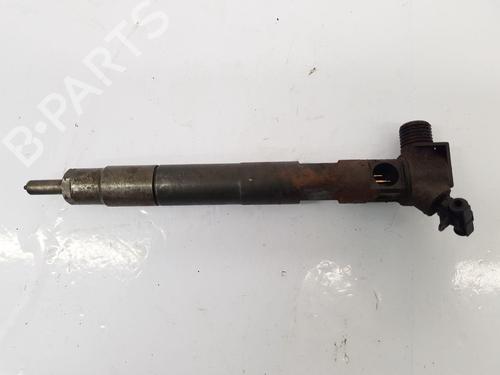 Used Injector MERCEDES-BENZ GLA-CLASS (X156) GLA 200 CDI / d (156.908) (136 hp) 32069911