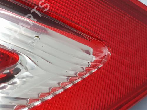 Right taillight MERCEDES-BENZ C-CLASS (W203) C 200 Kompressor (203.045) | BP28119884C35 