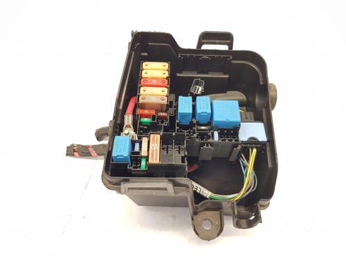 Used Fuse box Fuse box 38169515 38169515