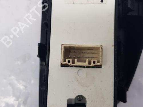 Right front window switch MAZDA CX-3 (DK) 2.0 SKYACTIV-G AWD (DK4W7, DKEAW) | BP39563191I26 - Image 8