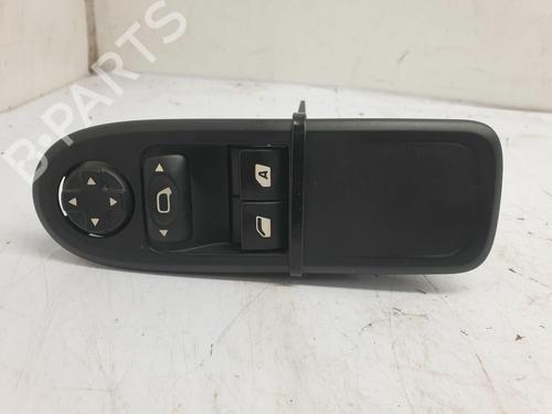 Used Right front window switch Right front window switch 38931292 38931292