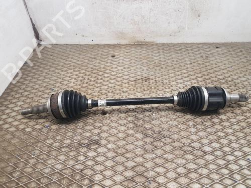 left-front-driveshaft-toyota-yaris-_p21_-_pa1_-_ph1_-2020-31819957 main image
