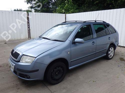 Left headlight SKODA FABIA I Combi (6Y5) 1.2 | BP36392810C28 - Image 10