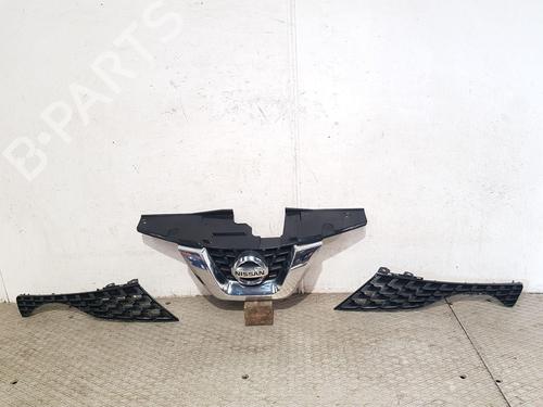 Used Grille NISSAN JUKE (F15) 1.6 (117 hp) 29815888
