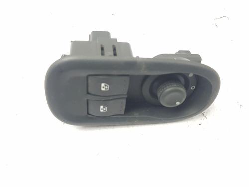 Used Right front window switch Right front window switch RENAULT MASTER III Van (FV) 2.3 dCi 110 FWD (FV0R, FV0W, FV1A) (110 hp) 33246792 33246792