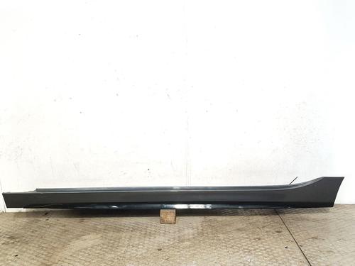 Używane Próg lewy BMW 1 (F40) M 135 i xDrive (306 hp) 30090812